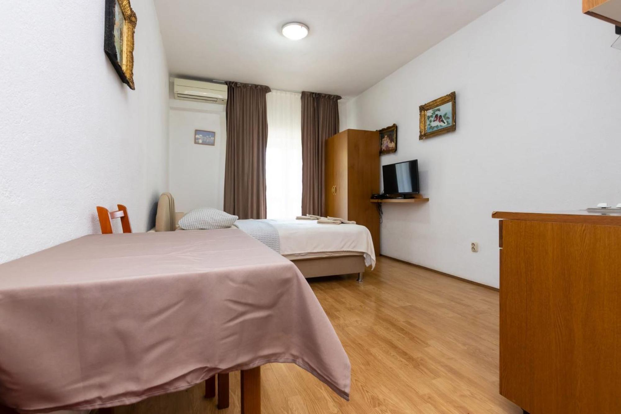 Apartments Dino Kastela Exterior photo